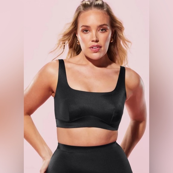 Yitty Headliner Shaping Midi Bralette in Black & Blue, size XL - Picture 9 of 12